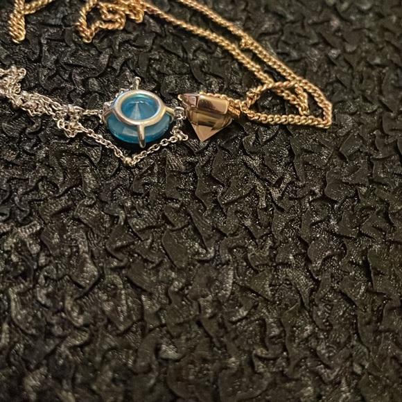 Kendra Scott pendant necklaces one gold tone 8.5” L & one silver 9” L - Picture 8 of 10